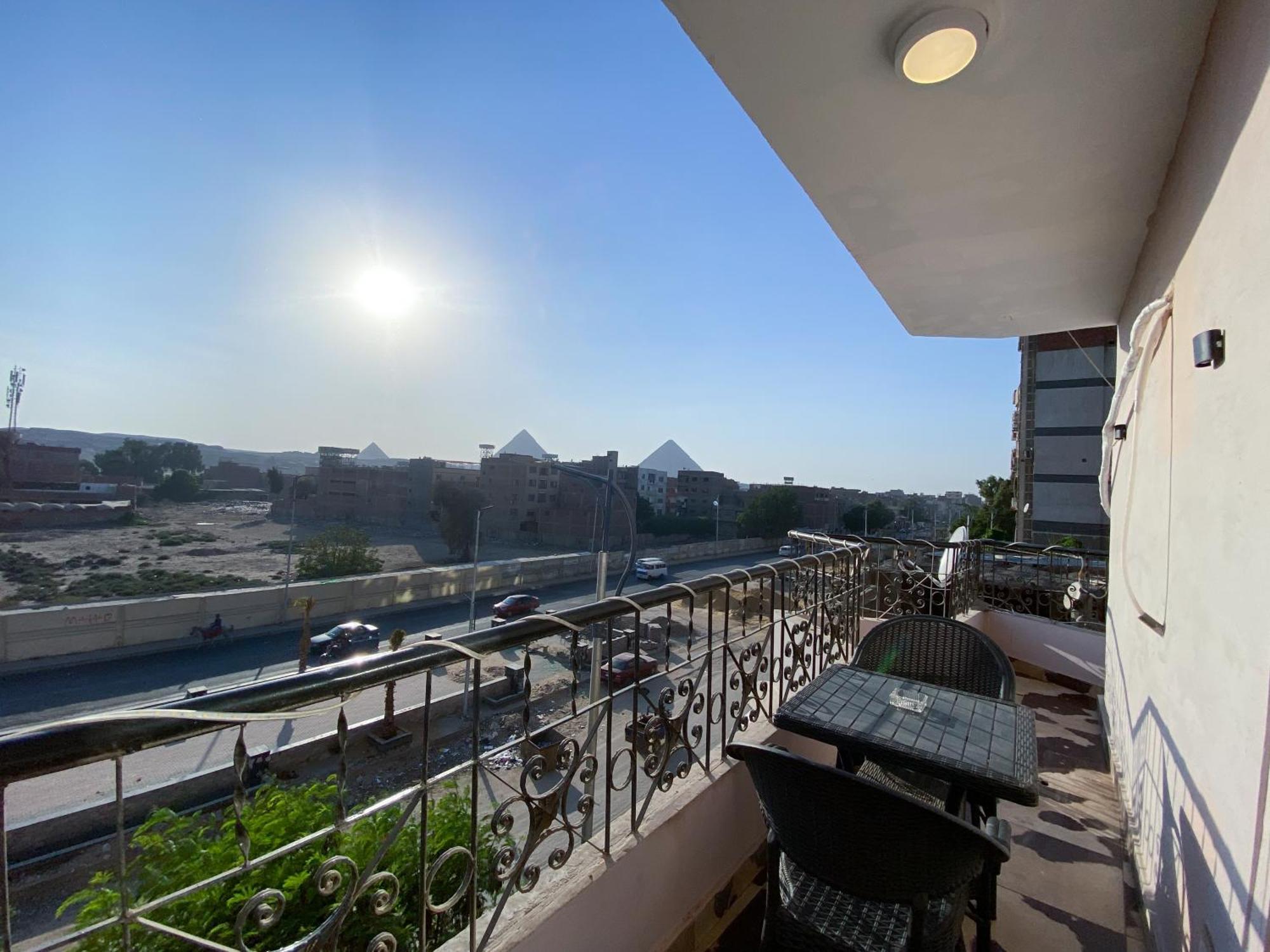 Young Pharaoh View Inn Каир Экстерьер фото