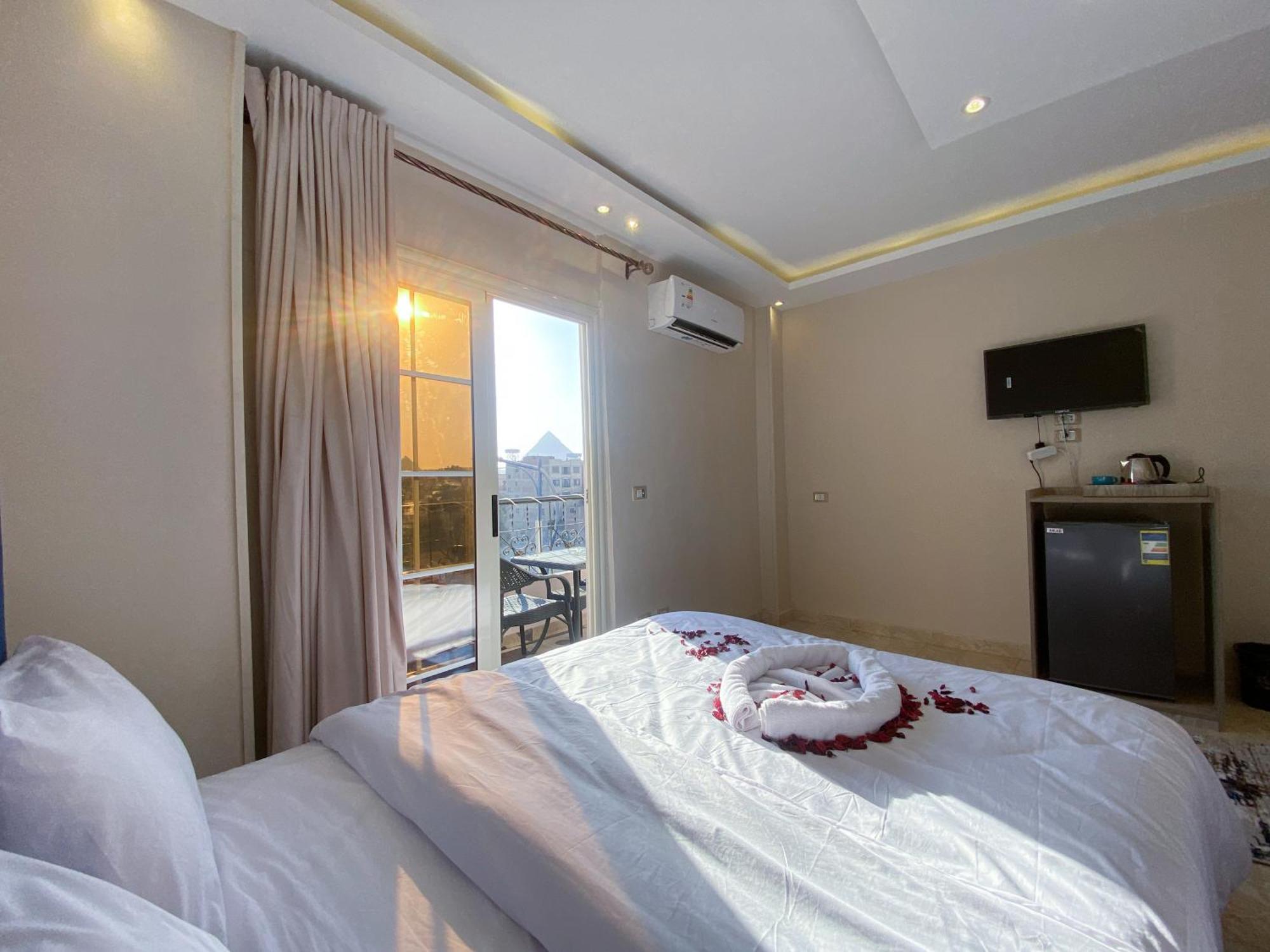 Young Pharaoh View Inn Каир Экстерьер фото