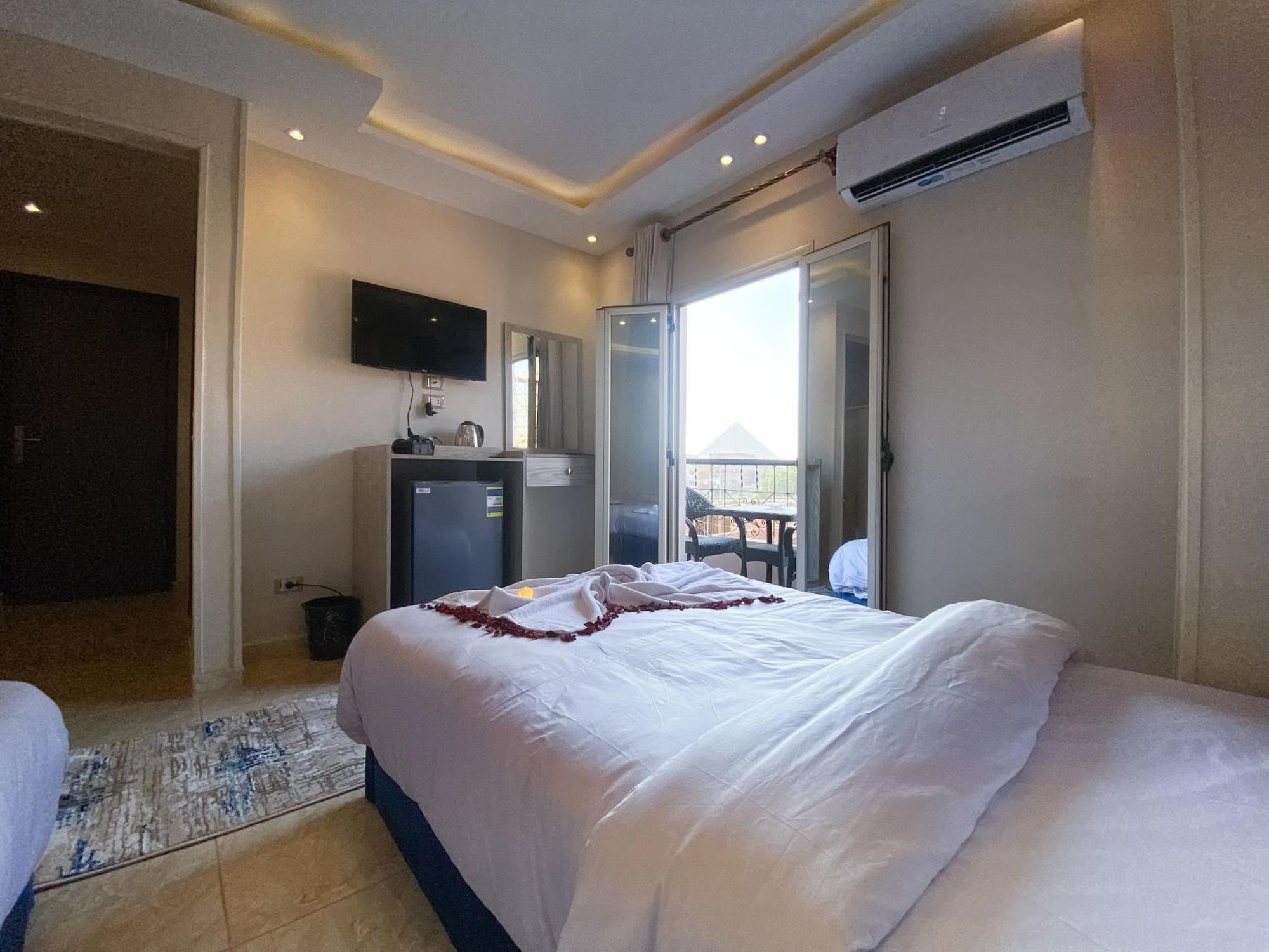 Young Pharaoh View Inn Каир Экстерьер фото